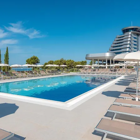 Olympia Sky 4*