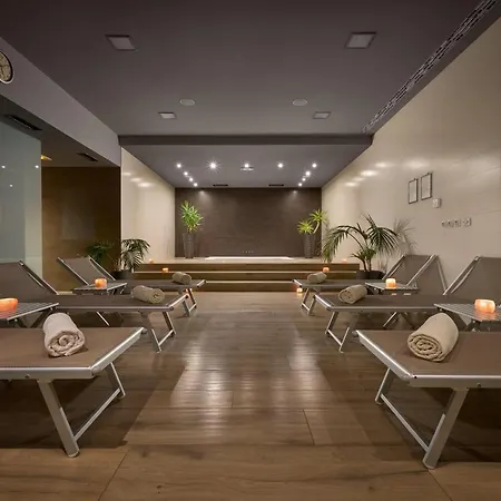 Olympia Sky Hotell 4*