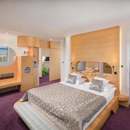 Olympia Sky Hotel