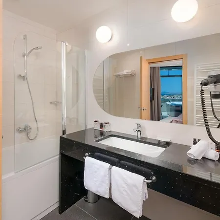 Hotel Olympia Sky 4*