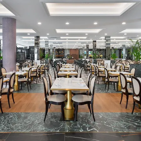 Olympia Sky ホテル 4*